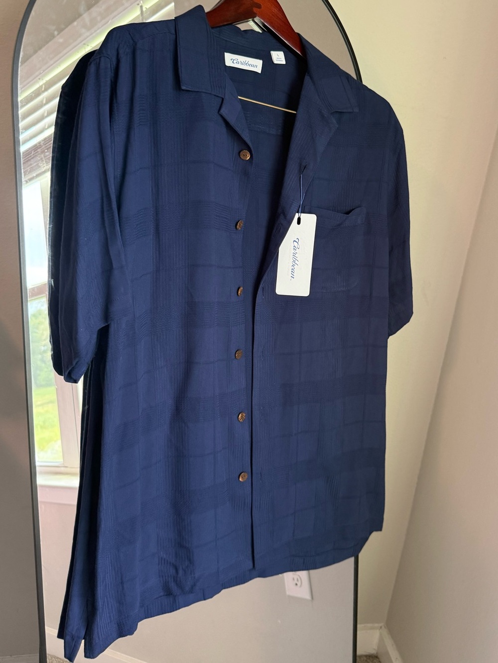 Caribbean men’s button down Large NWT